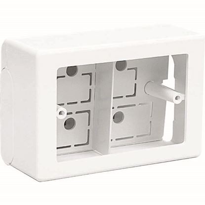 Immagine di SCATOLA 3 MODULI, PASSANTE, BATTISCOPA, 65X20 MM